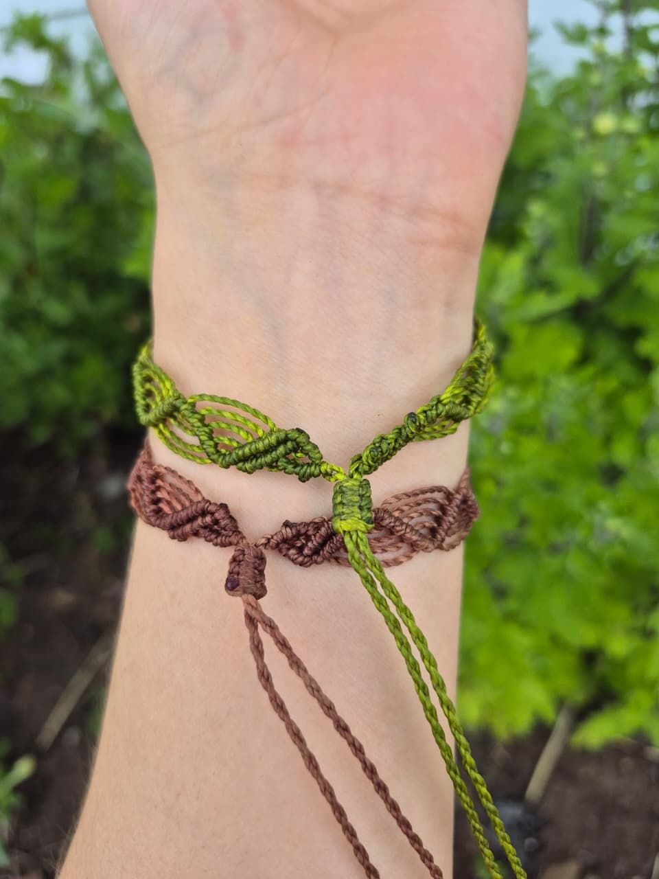 Set 2 pulseras macramé tierra