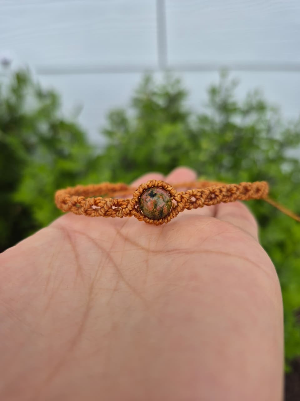 Pulsera macramé diseño Infinito piedra unakita