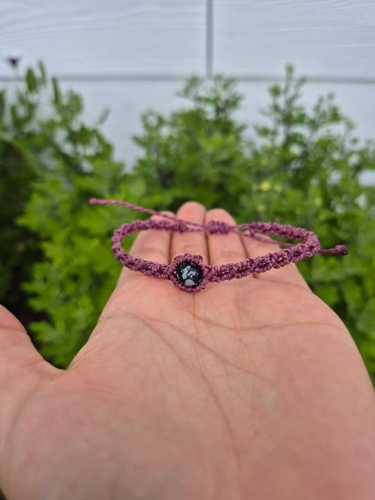 Pulsera macramé diseño Infinito piedra obsidiana