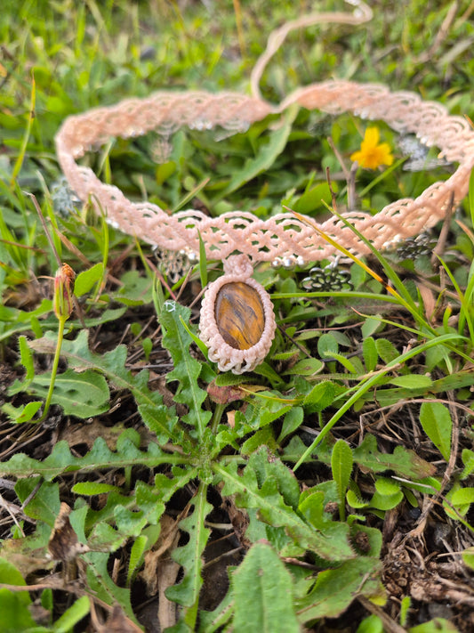 Collar choker macramé piedra ojo de tigre