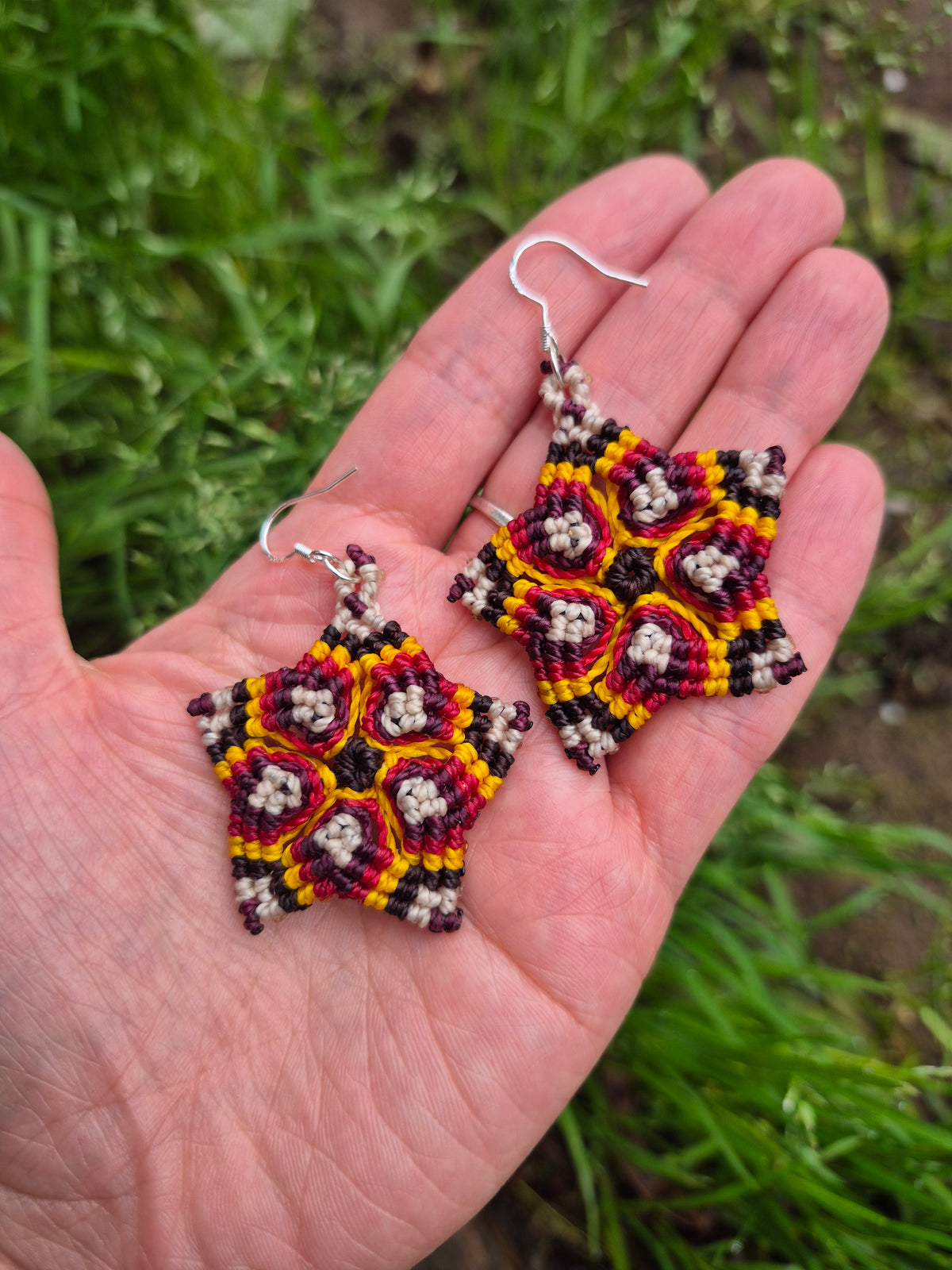 Aritos macramé mandala ganchos de plata 925
