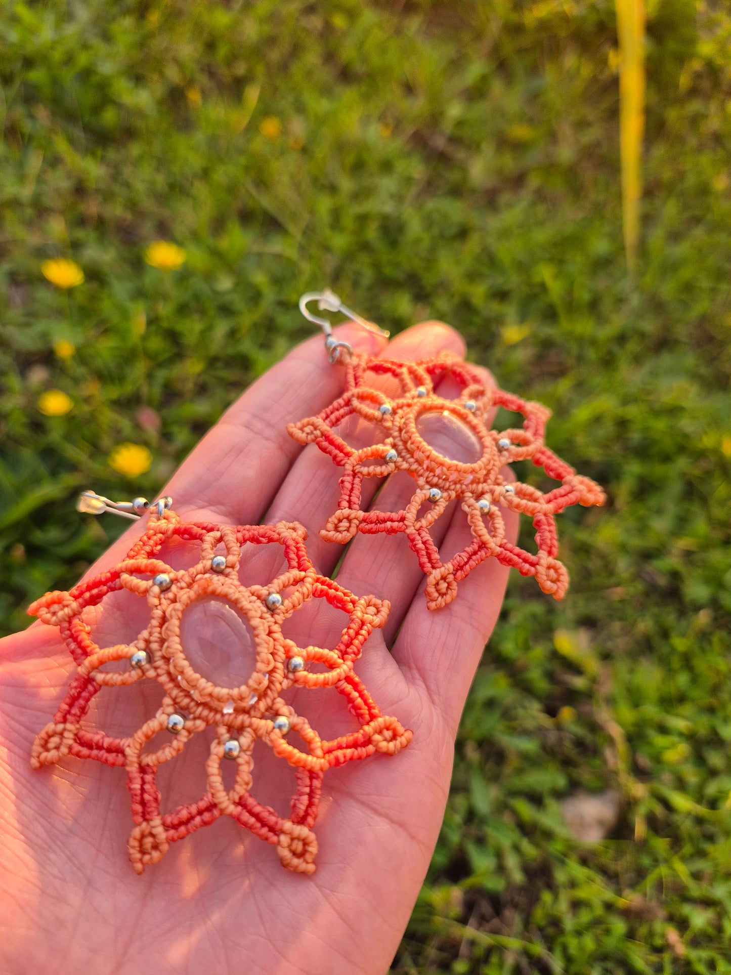 Aritos macramé mandala cuarzo cristal ganchos de plata