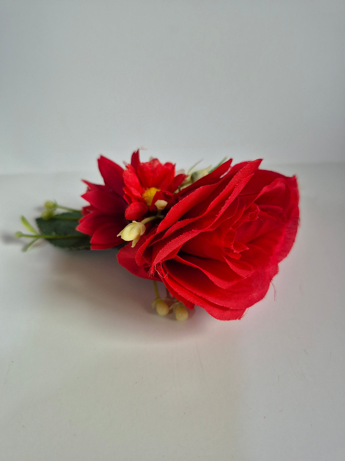 Tocados de flores para el cabello #32