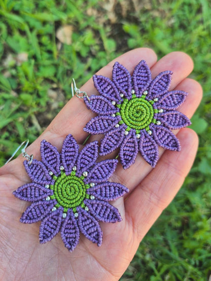 Aritos de flor diferentes colores ganchos de plata
