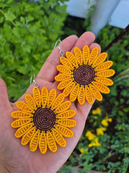 Aritos de maravilla macramé gancho de plata