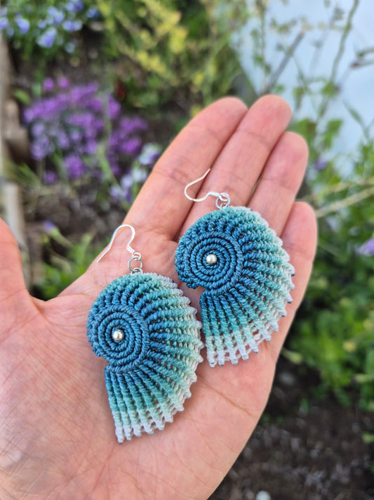 Aritos de macramé conchitas ganchos de plata 925 colores