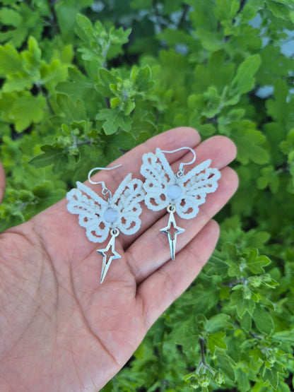 Aritos de macramé mini mariposa cruz ganchos de plata 925