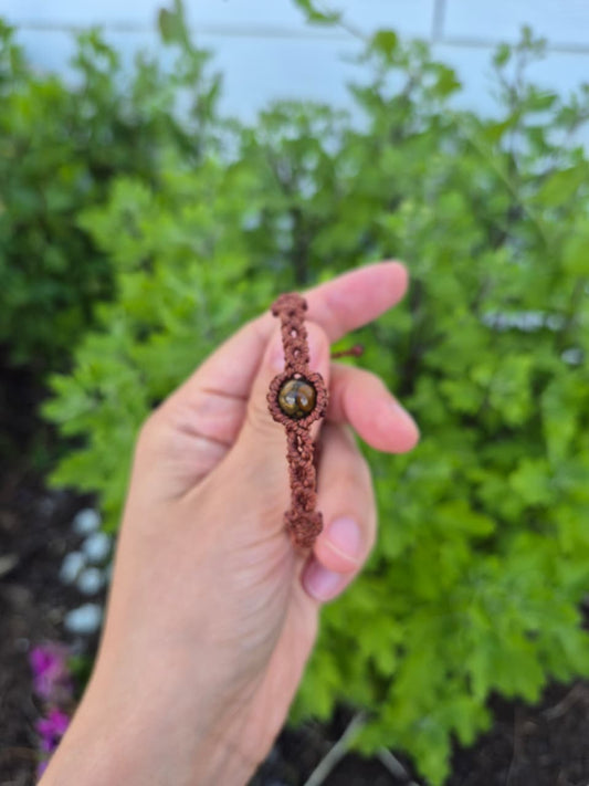 Pulsera de macramé diseño Fío piedra ojo de tigre café