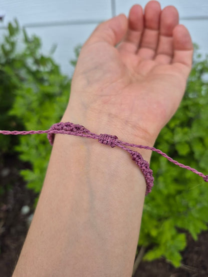 Pulsera macramé diseño Infinito piedra obsidiana