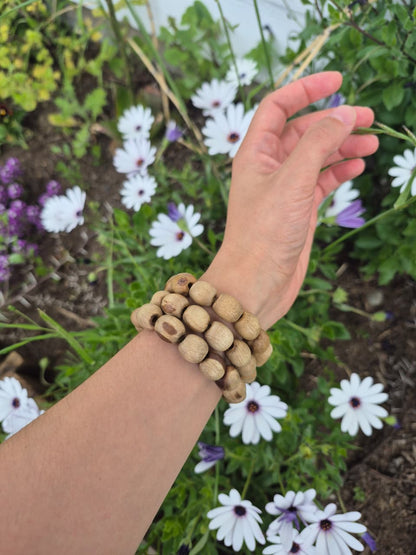 Pulsera de palo santo