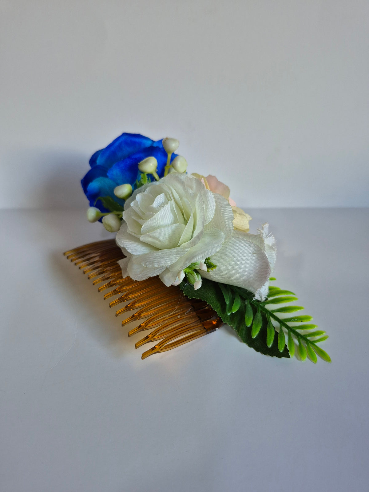 Tocado de flores para el cabello 24