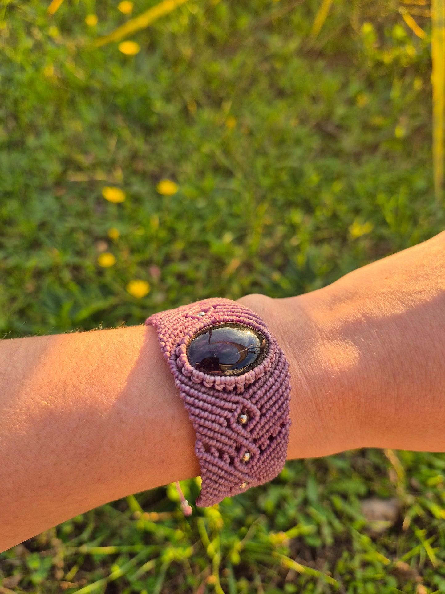 Brazalete pulsera macramé piedra amatista