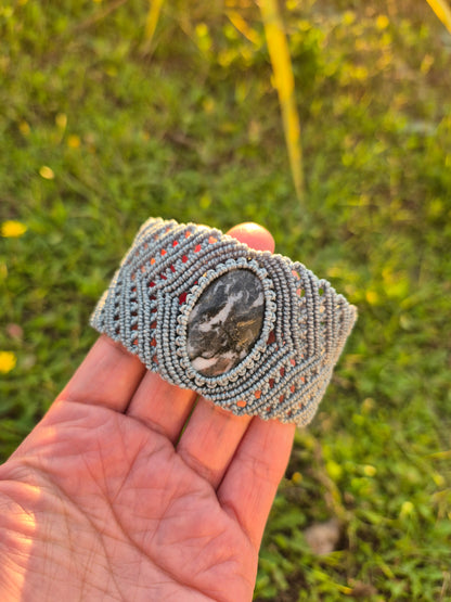 Brazalete pulsera macramé piedra jaspe cebra tamaño grande