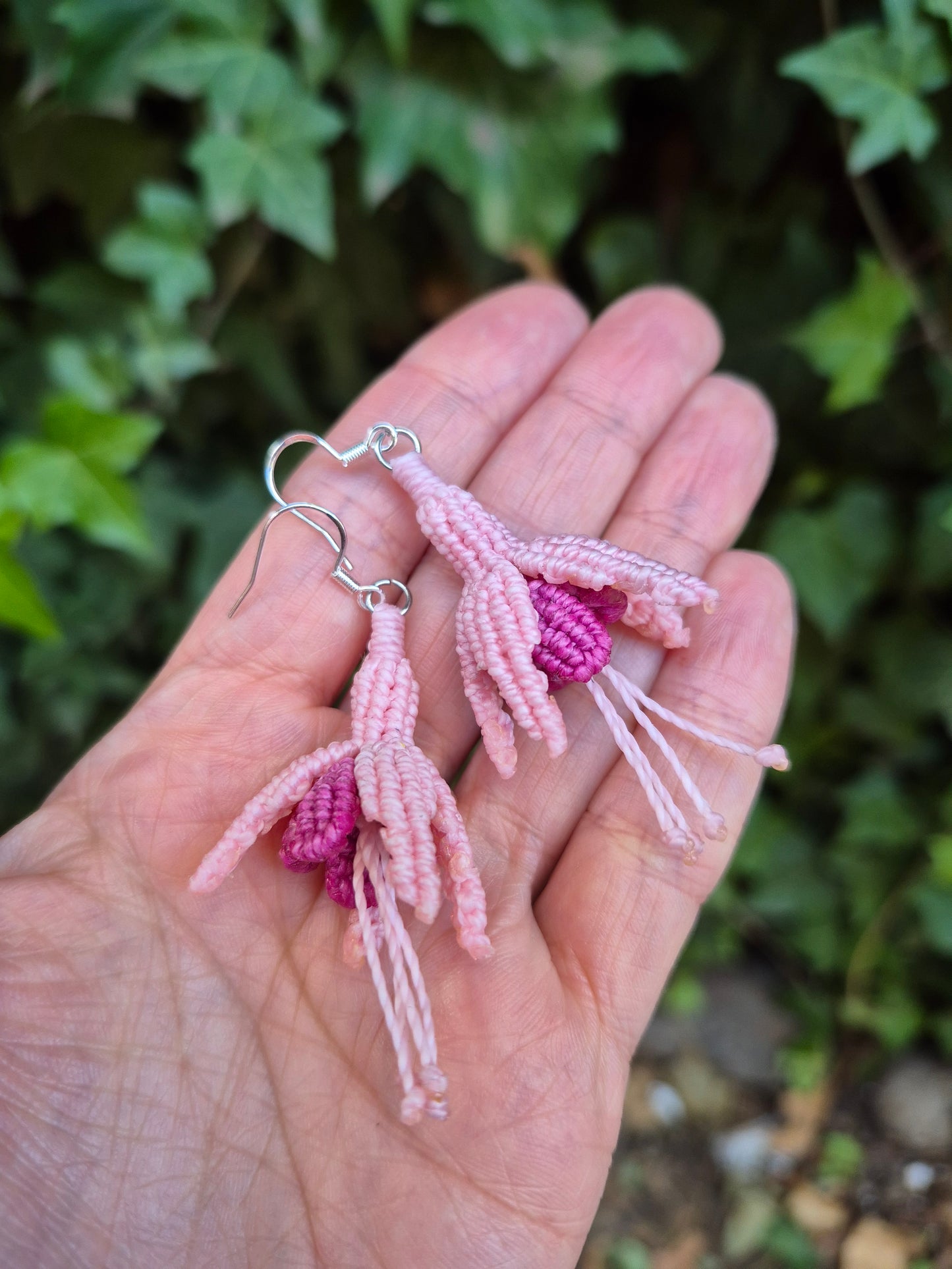 Aritos macramé de flor chilco
