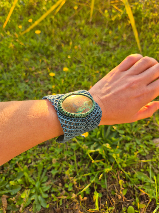 Brazalete pulsera macramé con piedra jaspe paisaje tamaño grande