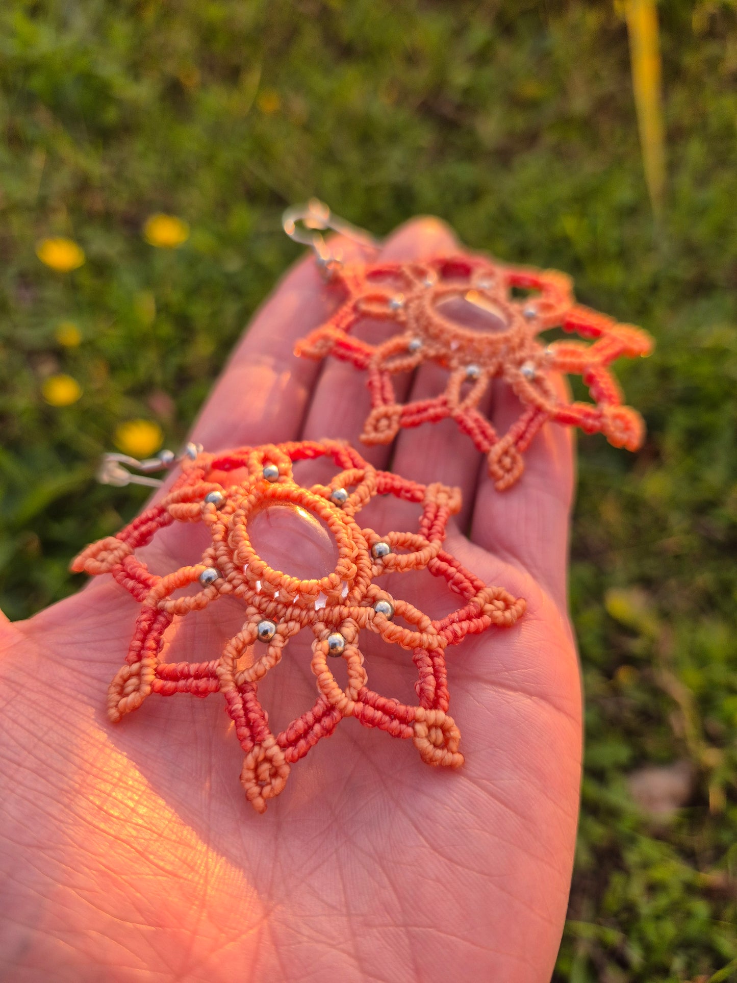 Aritos macramé mandala cuarzo cristal ganchos de plata
