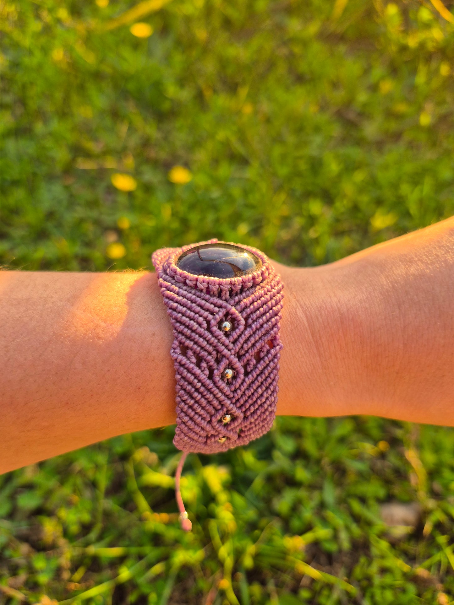 Brazalete pulsera macramé piedra amatista