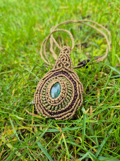 Collar Medallón macramé piedra azurita