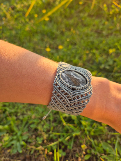Brazalete pulsera macramé piedra jaspe cebra tamaño grande