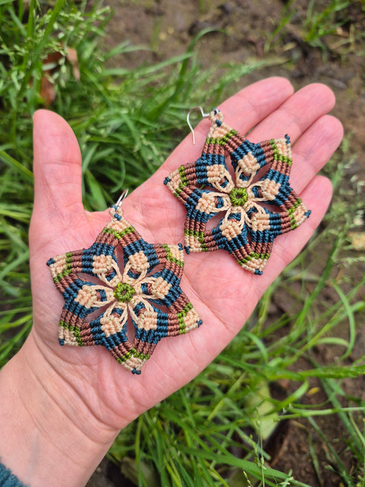 Aritos de macramé mandala grande